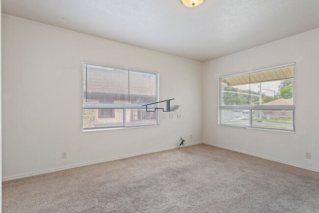 1180 24th St Unit 2