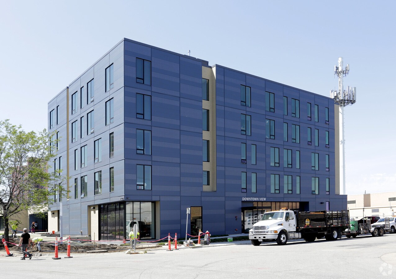 Photo - Downtown View Apartments