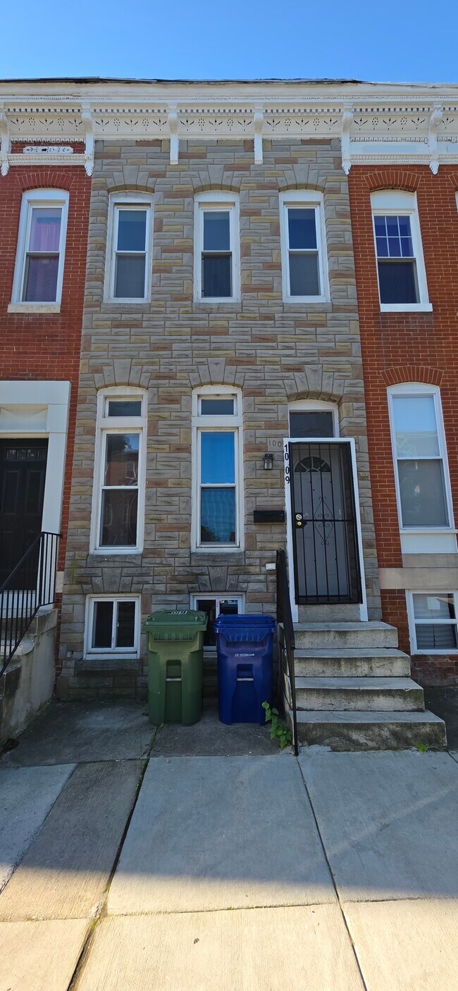 Photo - 1009 W Fayette St