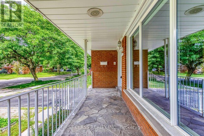 Photo - 1353 Myron Dr