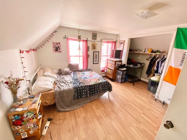 Building Photo - 48 Intervale Ave Unit B