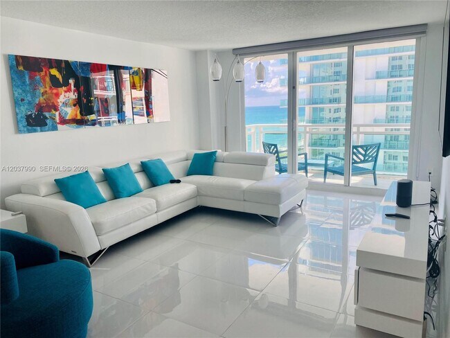 6917 Collins Ave Unidad 1205