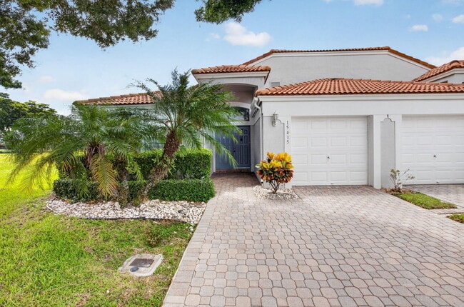 Building Photo - 15415 Summer Lake Dr