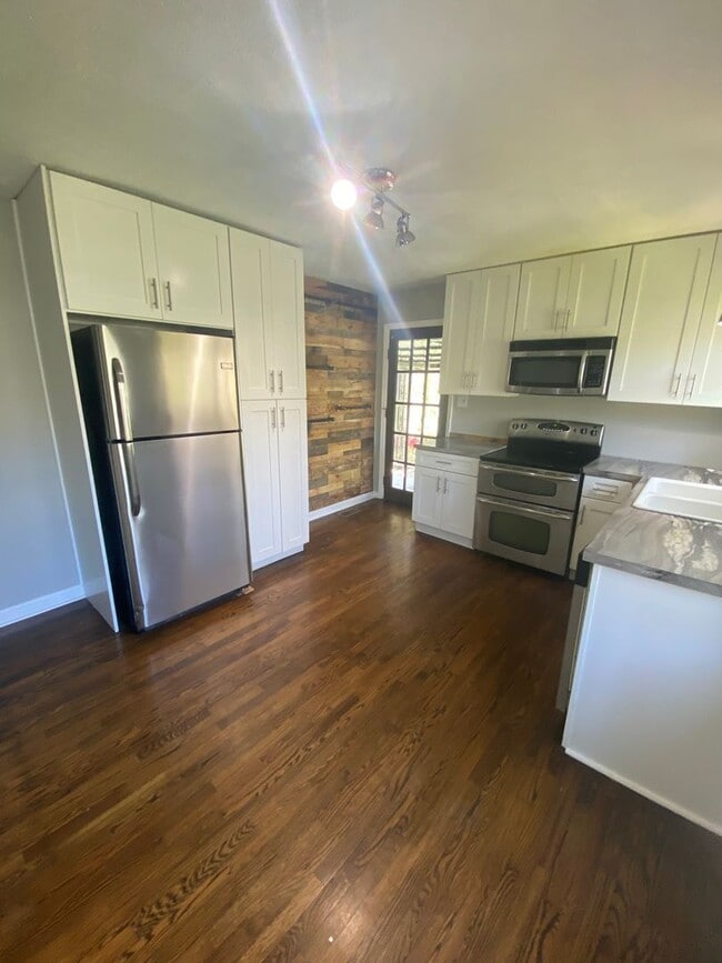 Photo - Perfect location in West Knoxville!!