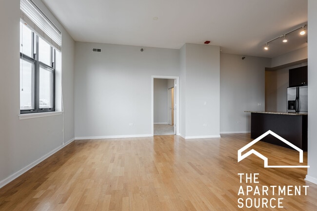 Photo - 1464 S MICHIGAN Ave