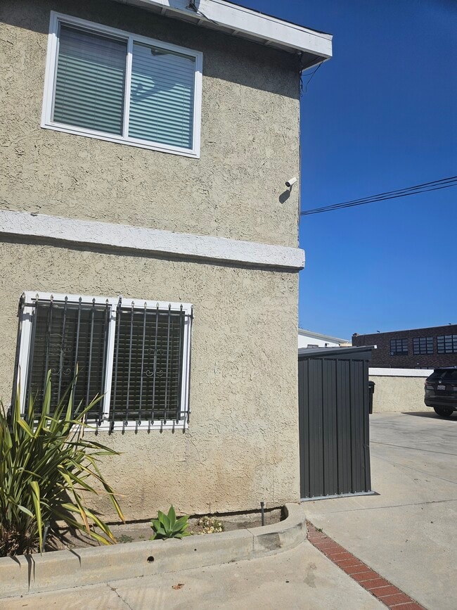 Photo - 1627 Council St Unit Triplex