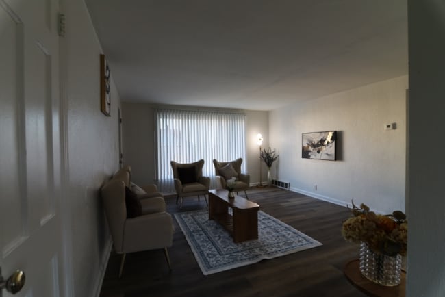 Photo - 1039 Salem Ave Unit 3