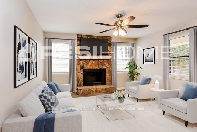 Photo - 1710 Kimberly Dr SW