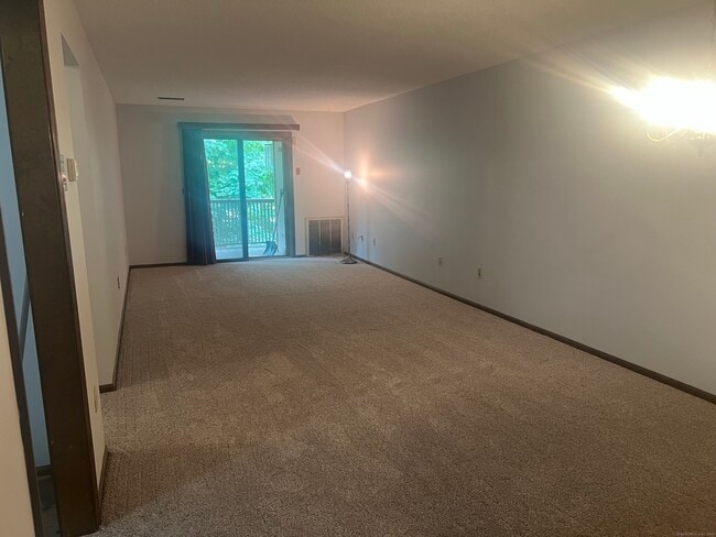 Photo - 495 Vincelette St Unit 17