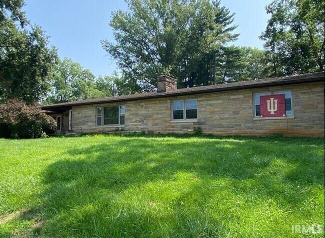Building Photo - 200 E Glendora Dr Rental