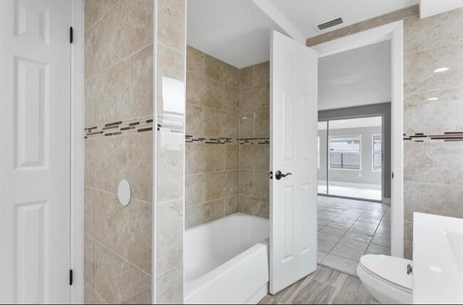 Photo - 9200 Chantilly Ln