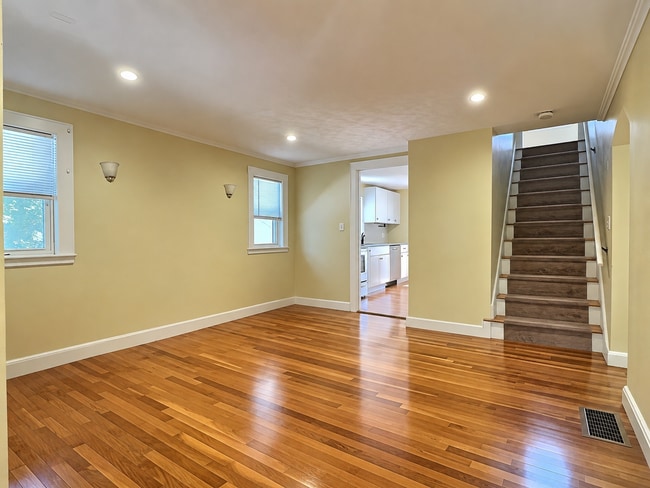 53 Davis Ave
