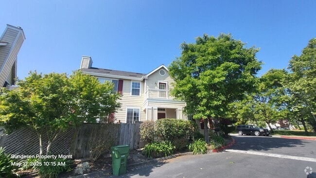 Building Photo - 2012 Chetwood Dr Rental