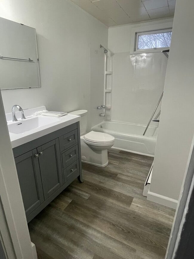 Photo - 413 W Michigan Ave Unit 1