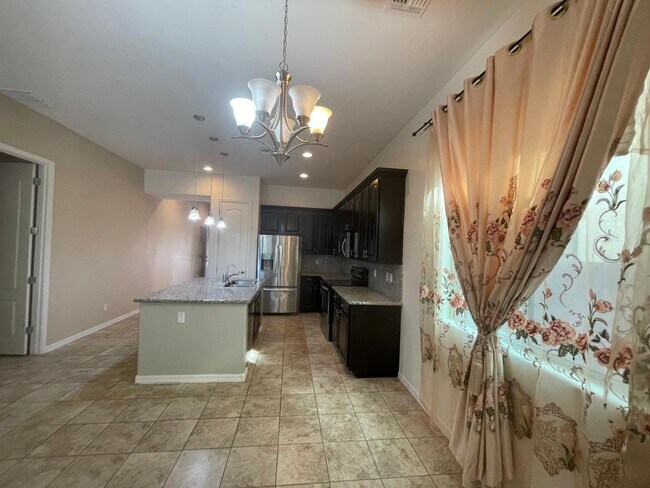 Photo - 1449 E Lovebird Ln