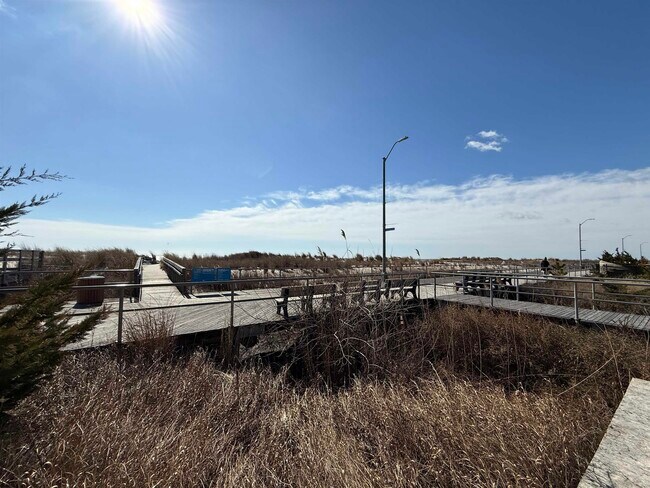 Photo - 119 S Sacramento Ave