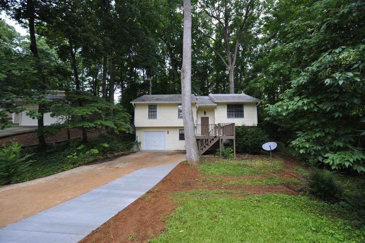 Photo - 459 Ridgetop Dr NW (Acworth, GA)
