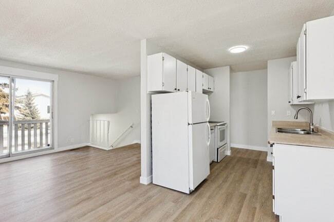 Photo - 4809-4852 52 St Unité 4