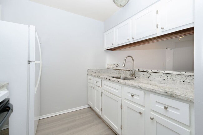 Photo - 2971 Deckebach Ave Unit Apt 63