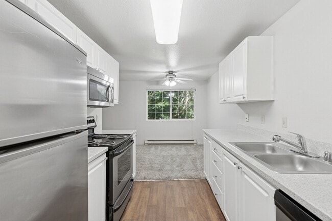 Building Photo - Mirabella