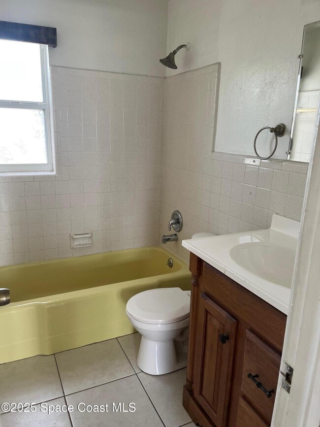 Photo - 1485 Eddy St