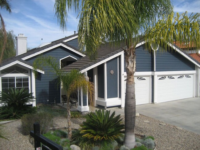 PRESENTING: 3 BR/2BA SINGLE LEVEL OCEANSID... - PRESENTING: 3 BR/2BA SINGLE LEVEL OCEANSID... Casa