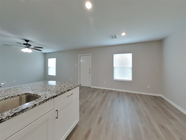 Photo - 10122 Cerritos dr