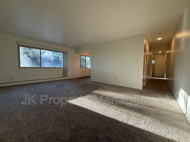 Photo - 205 11th St S Unit #01