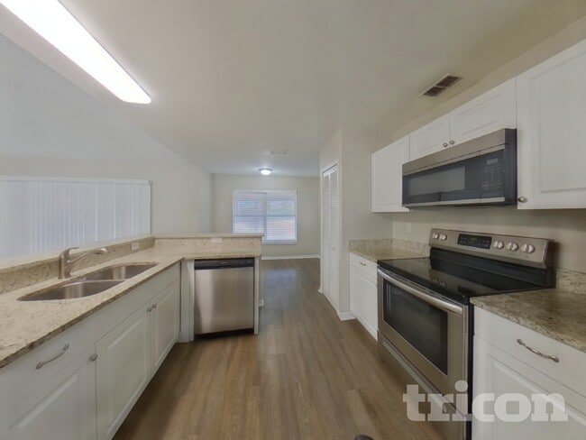 2209 Clementine Trail
