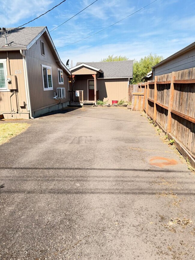 Photo - 3-Bedroom 1-Bathroom home in Cottage Grove