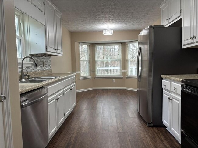 Photo - 3410 Camens Ct NE