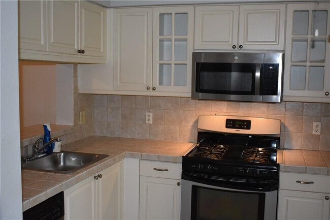 Photo - 7890 Dixie Beach Cir