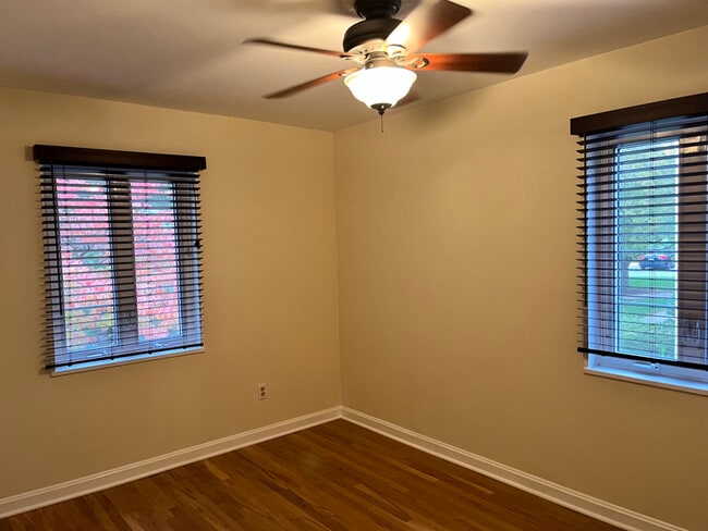 Photo - 2547 Holman Ave