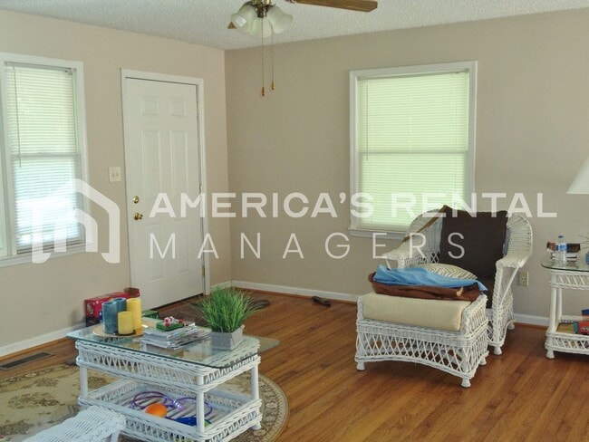 Photo - Home available for rent in Gardendale! Available to View with 48 Hours Notice!!!