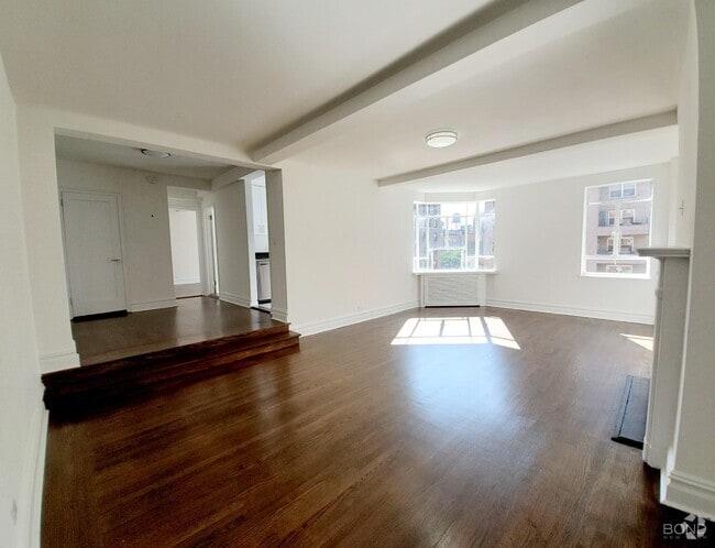 Building Photo - 20 Fifth Avenue Unit 11E Rental