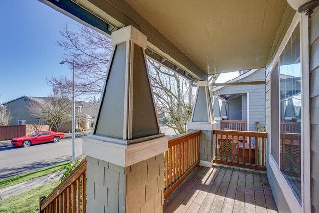 Photo - BEAUTIFUL FOUR BEDROOM IN CAMAS