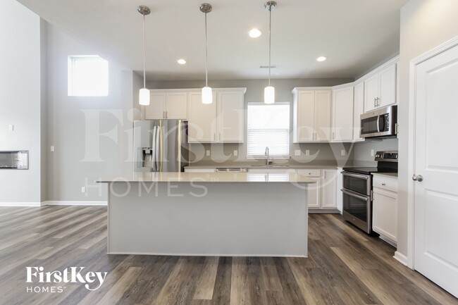 Photo - 8044 Borland Dr