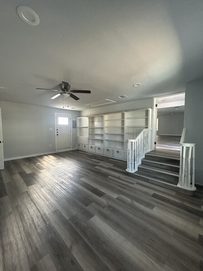 Photo - 1208 Alexander St