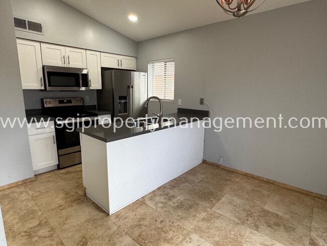 Photo - 117 W Concorda Dr