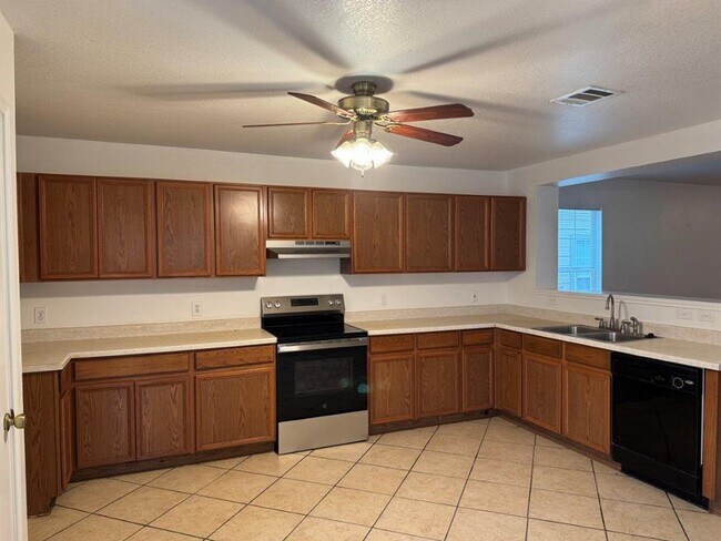 Photo - 13718 Merseyside Dr