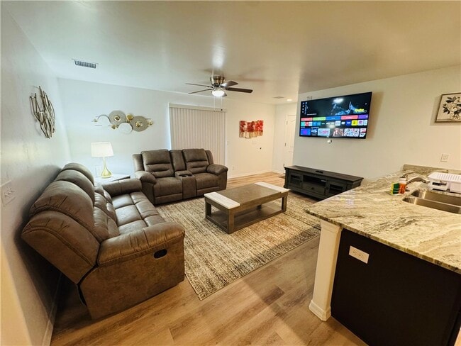 Photo - 931 Berk Ave