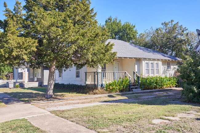 Photo - 422 E Eufaula St