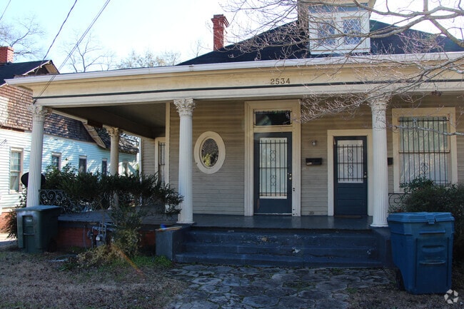 Building Photo - 2534 NAPIER AVE Unit Left Rental