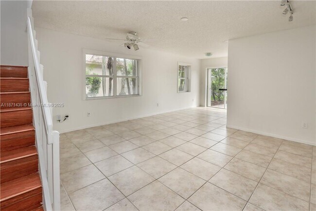 Photo - 17165 NW 13th St