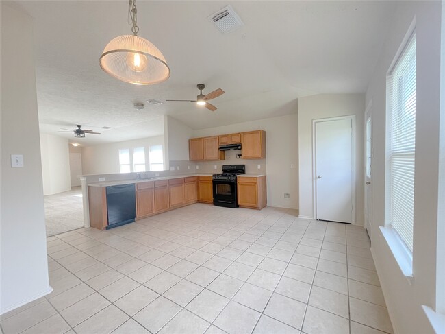 Building Photo - 20823 Dewberry Creek Ln Rental