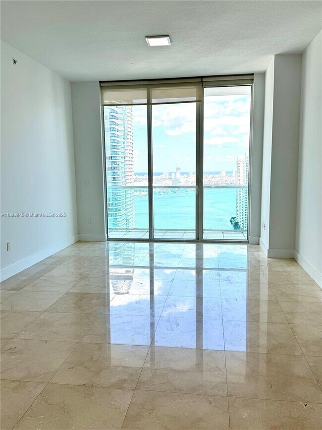 Photo - 31 SE 5th St Condo Unit 4214