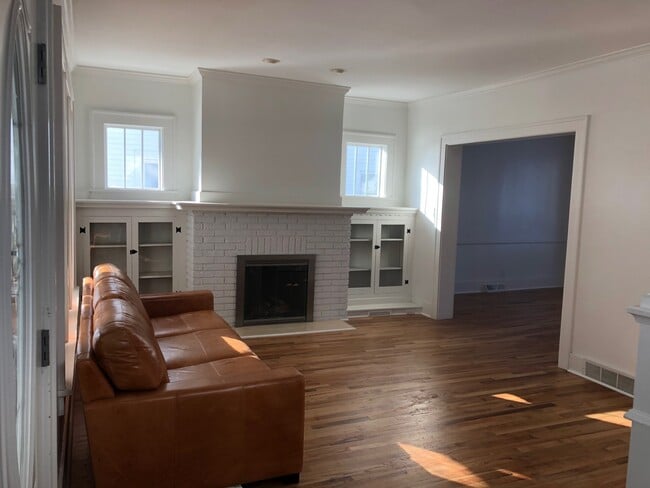 Photo - 709 Woodland Ave