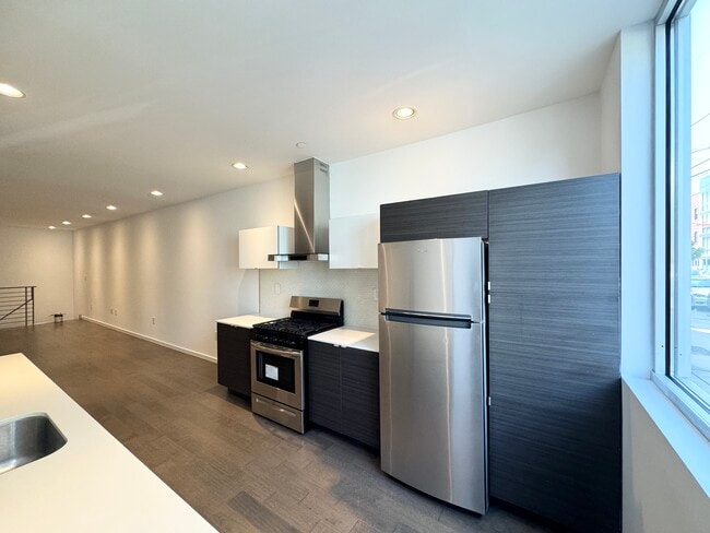 Photo - 1441 N 7th St Unit 1