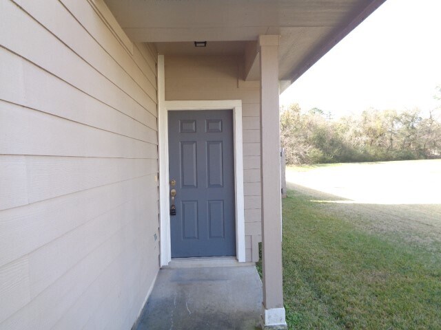 Photo - 17147 Oakwood Chase Dr Rental
