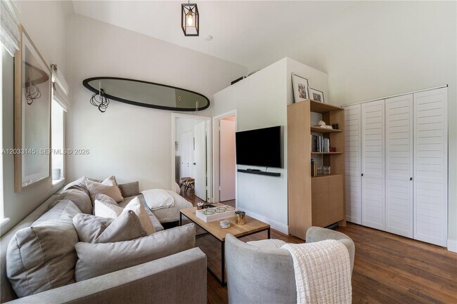 Photo - 1521 Lenox Ave. Unit 302